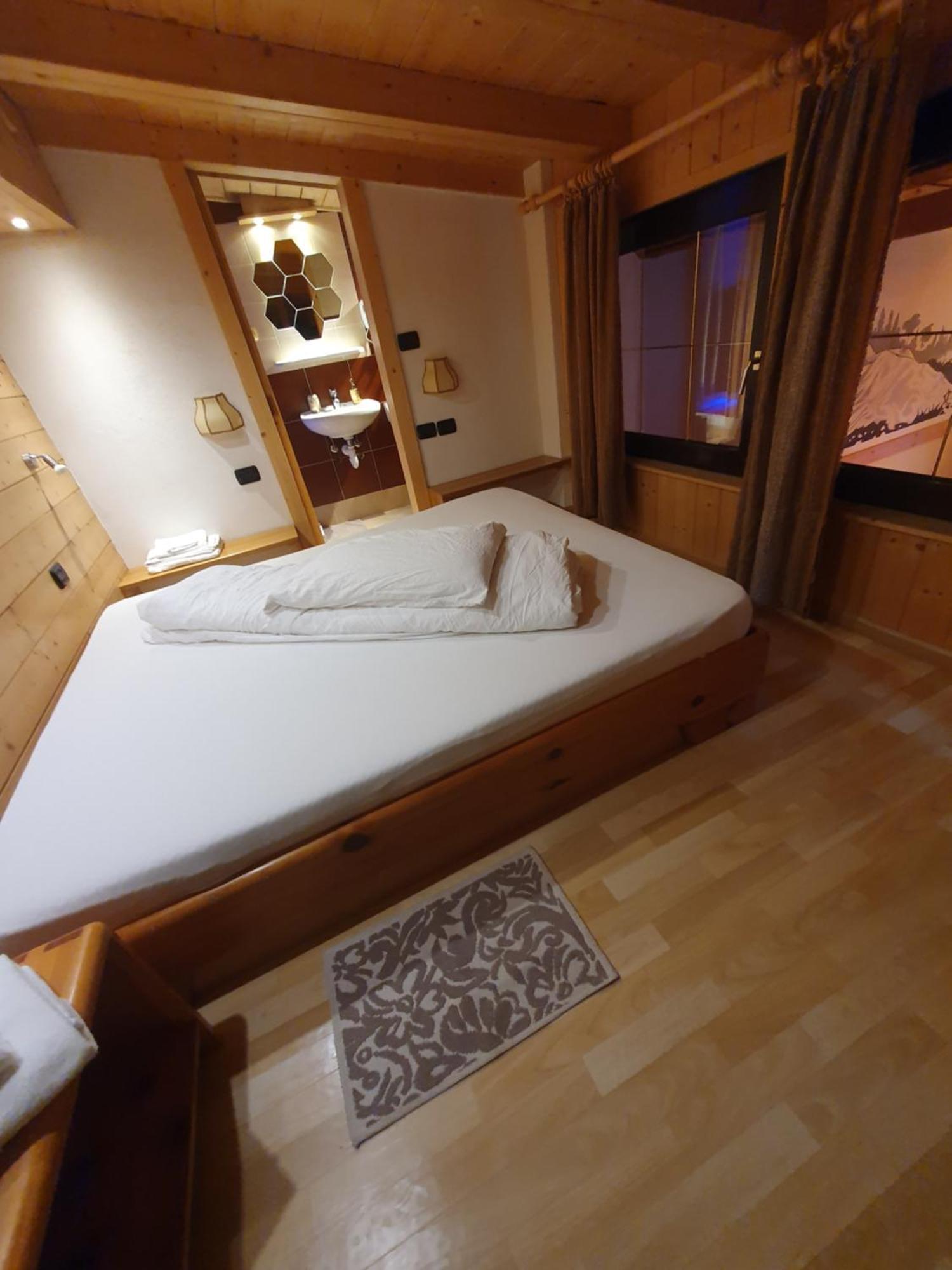 casa claudio-APPARTAMENTI IN CENTRO Campitello di Fassa Luaran gambar
