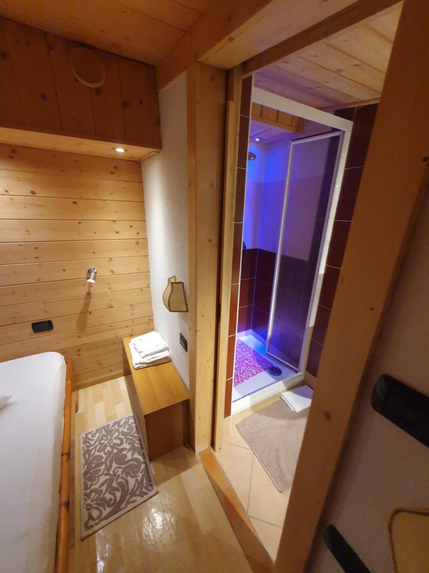 casa claudio-APPARTAMENTI IN CENTRO Campitello di Fassa Luaran gambar